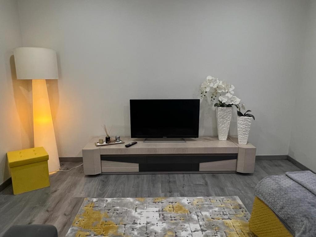 פארדס דה קורה Casa Das Flores Ll מראה חיצוני תמונה